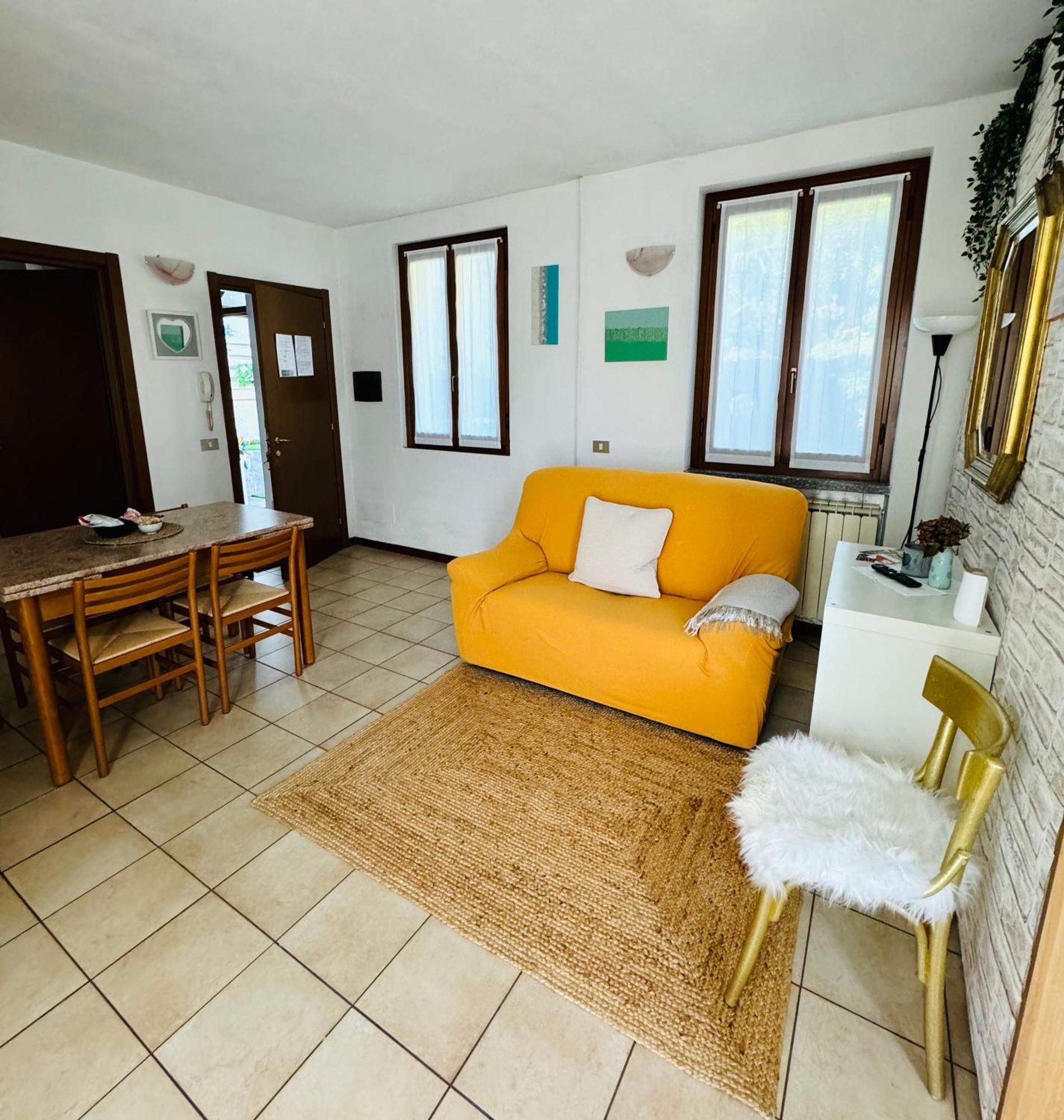 Apartamento Casa Nonna Elide Besozzo Exterior foto